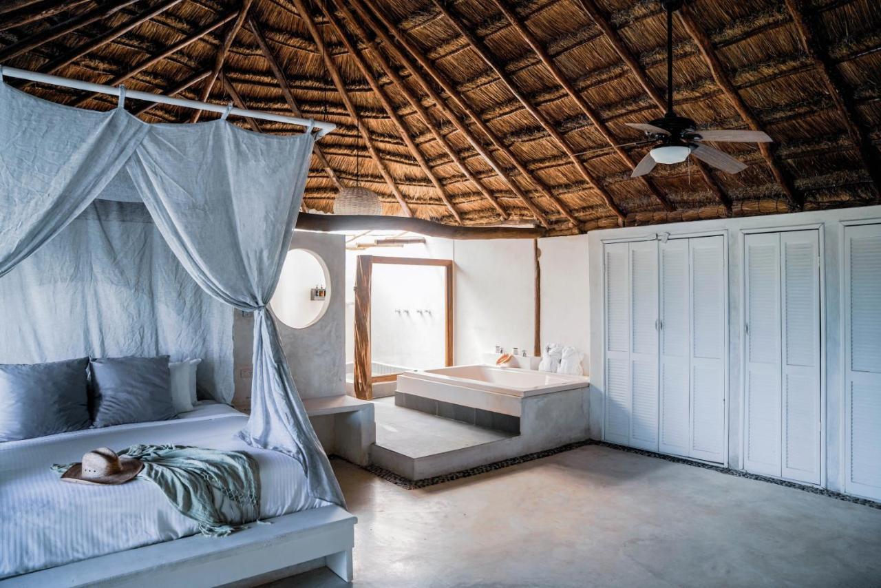 Coco Tulum Beach Club Hotel Exterior foto